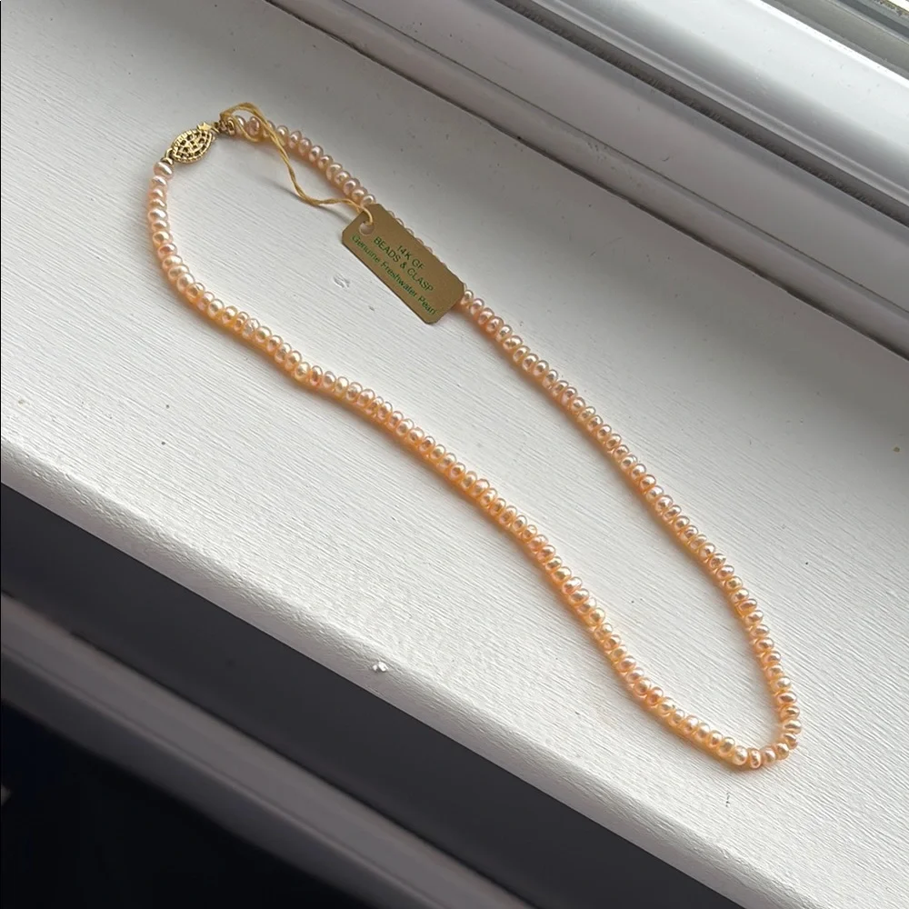 NWT child's freshwater pearl necklace w/ 14 K golf filled clasp